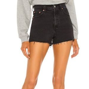 Levi’s ribcage high rise shorts